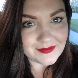 Meet your Posher, Brianne